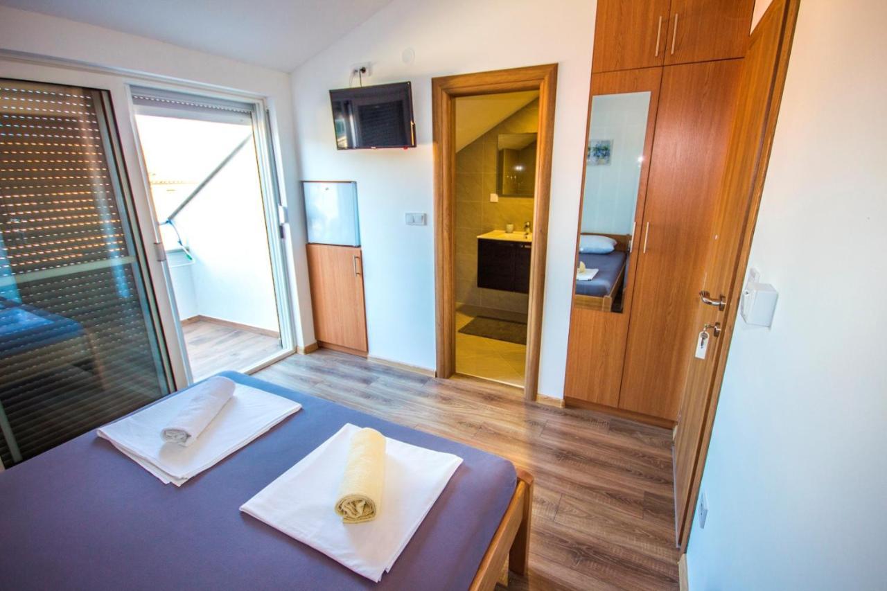 Apartments And Rooms Skalinada มูร์แตร์ ภายนอก รูปภาพ