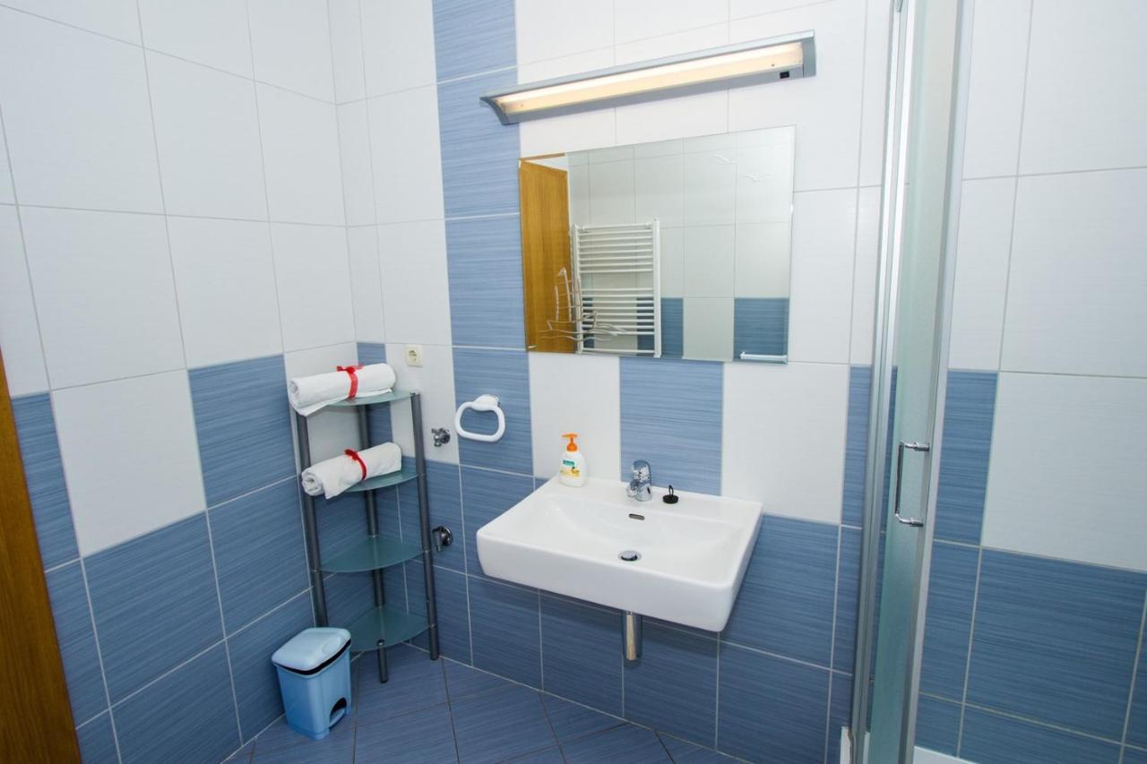 Apartments And Rooms Skalinada มูร์แตร์ ภายนอก รูปภาพ