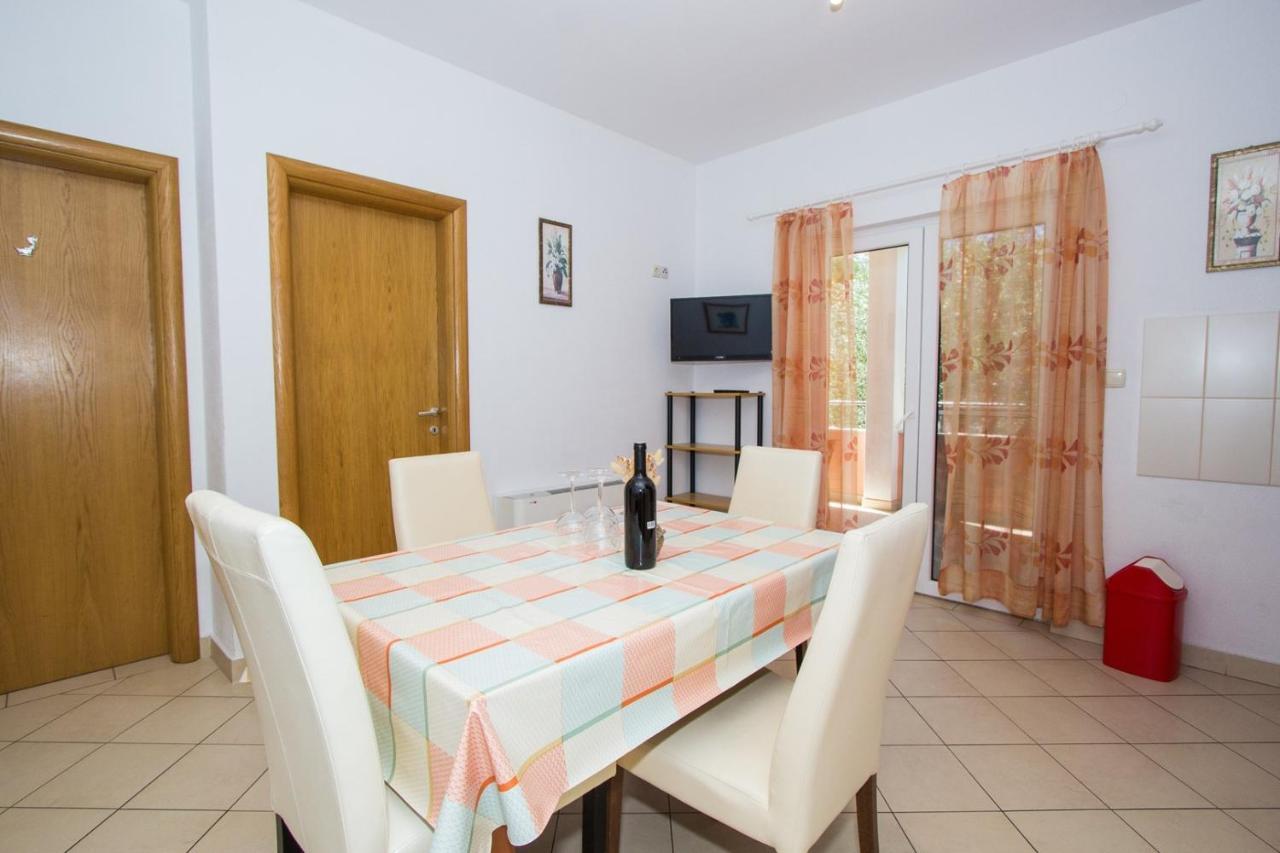 Apartments And Rooms Skalinada มูร์แตร์ ภายนอก รูปภาพ