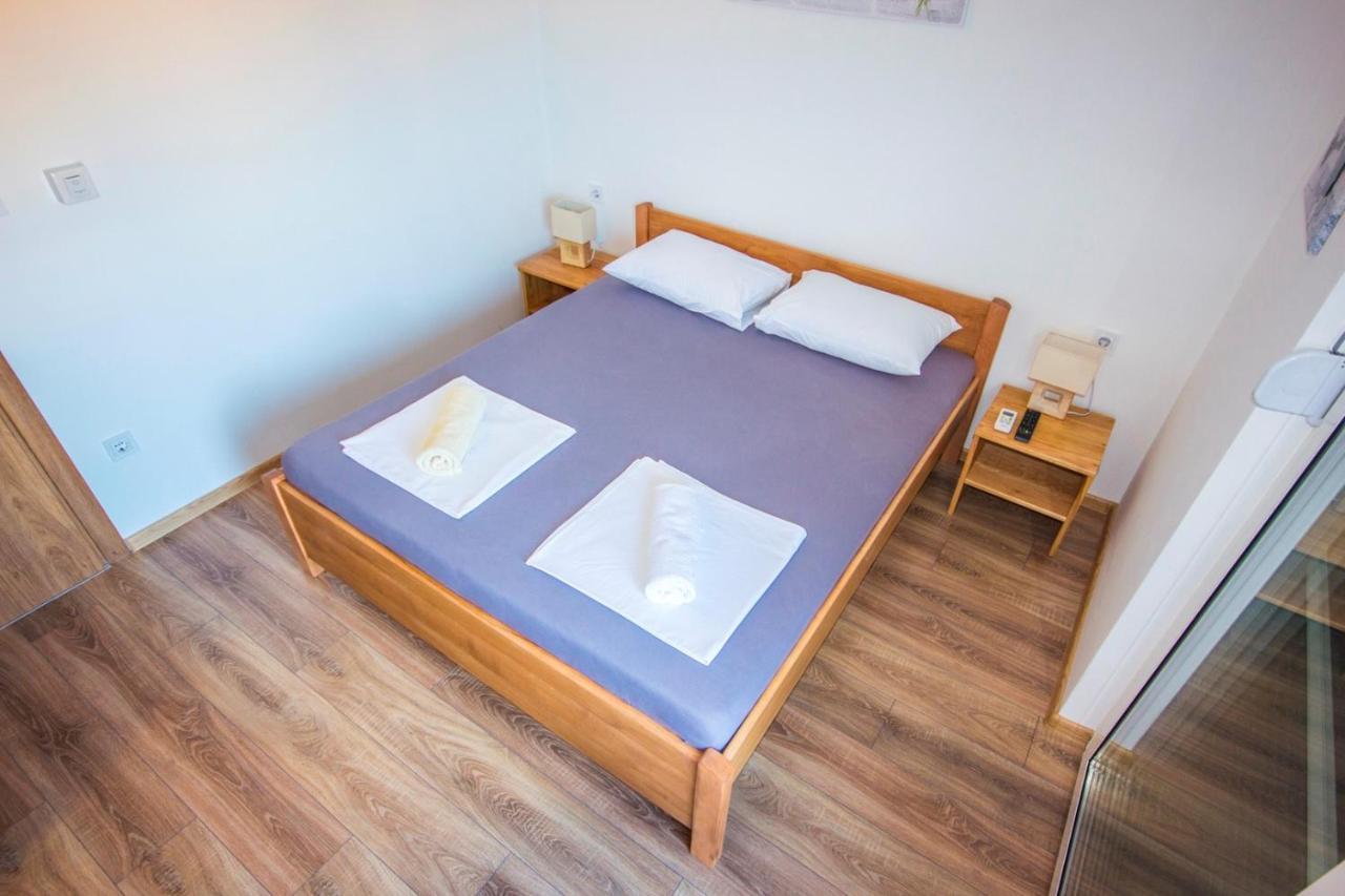 Apartments And Rooms Skalinada มูร์แตร์ ภายนอก รูปภาพ
