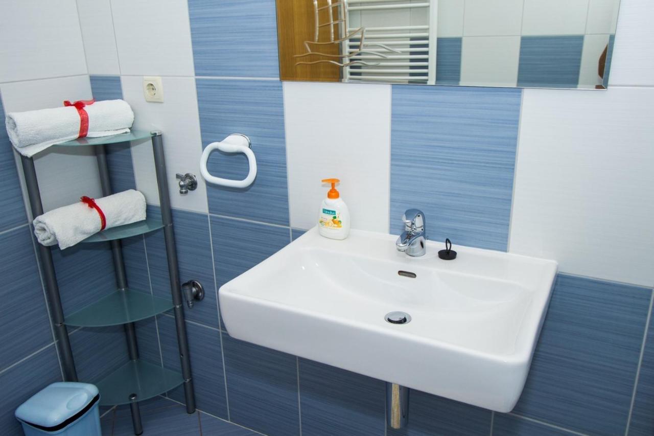 Apartments And Rooms Skalinada มูร์แตร์ ภายนอก รูปภาพ